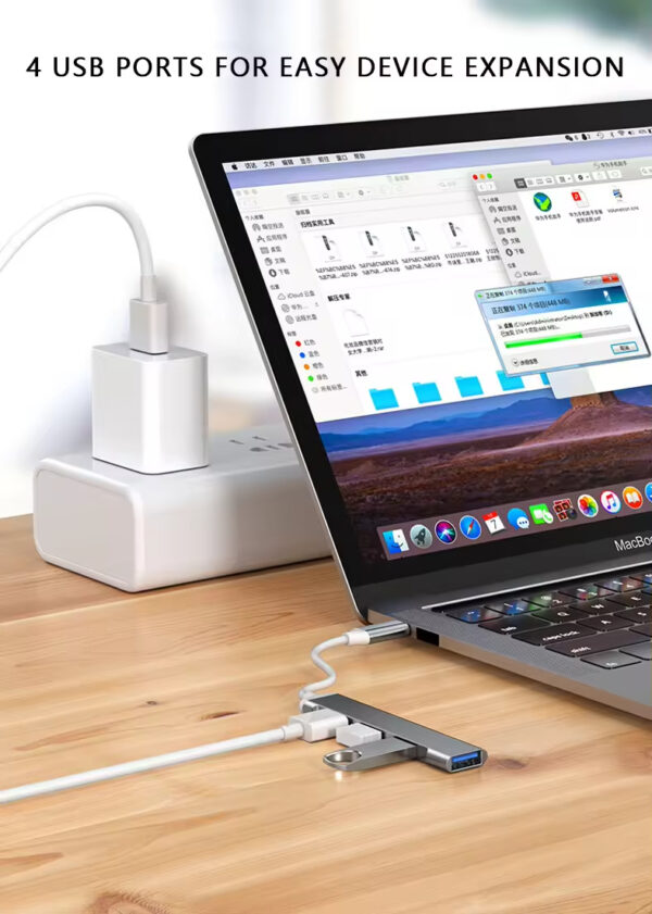 q1main-05.jpg USB2.0 x 3 ports USB3.0 x 1 port