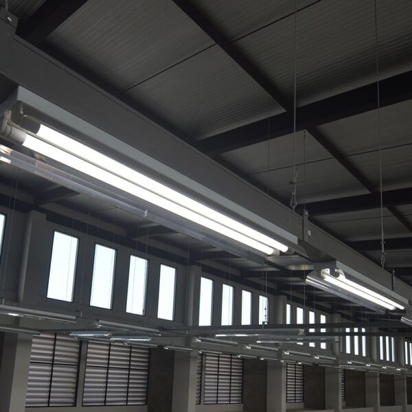 vle-t8-24154_3_4.1800x1800w.jpg VIDEX-T8-LED-150-24W-NW